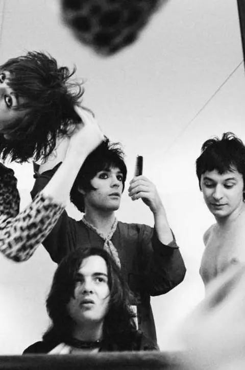 Valerie Phillips The Manic Street Preachers preparing their hair