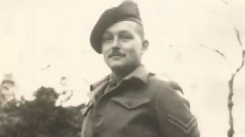 Family photo Geoff Gough as a young soldier