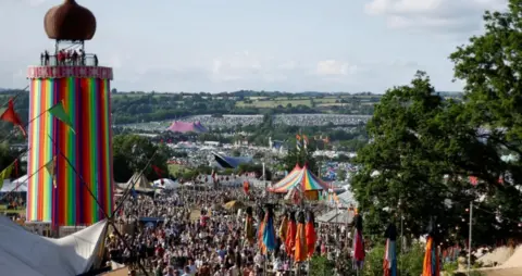 REUTERS/JASON CAIRNDUFF Glastonbury crowds 