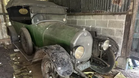 Reeman Dansie Green 1921 Talbot Darracq covered in dust 